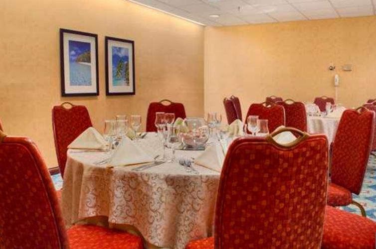 Hilton Fort Lauderdale Airport Dania Beach Restaurant photo